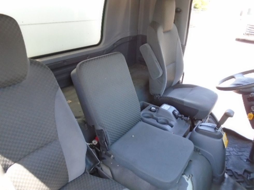 Medium Duty Box Truck-Light and Medium Duty Trucks-Isuzu-2018-FTR-North Liberty-IA-94,940\n\t\tmiles-$ 46,000 - Image 17