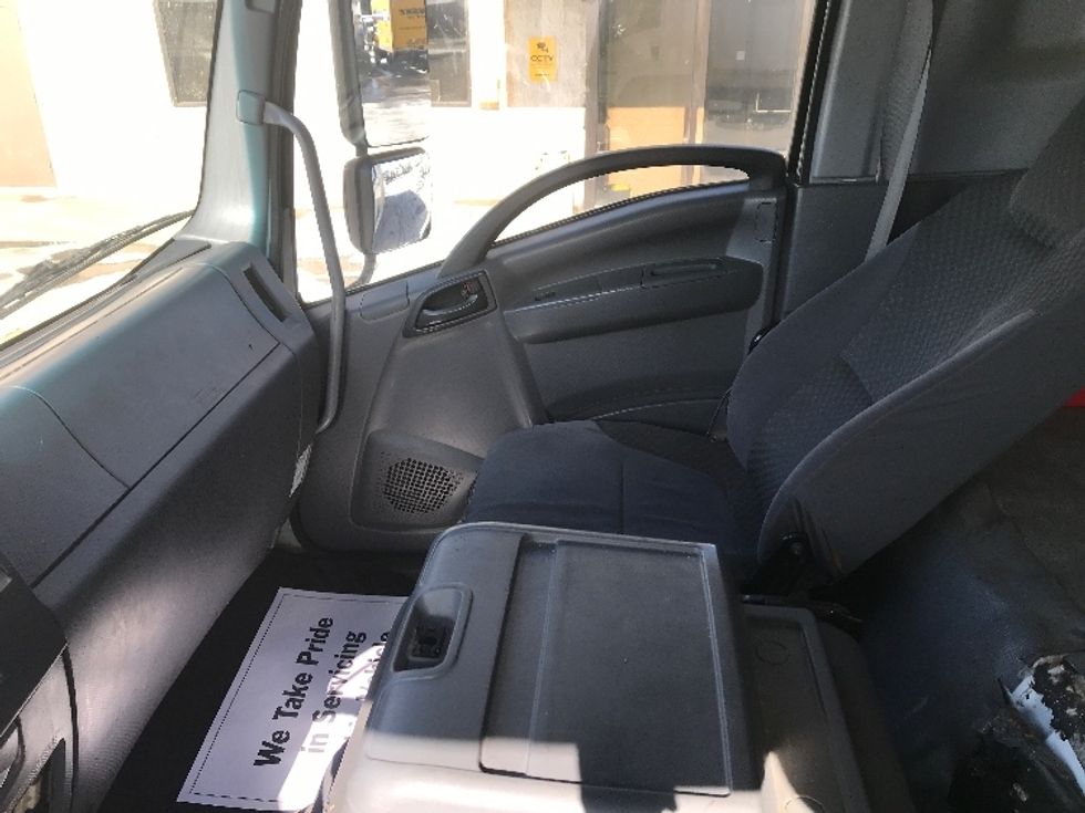 Medium Duty Box Truck-Light and Medium Duty Trucks-Isuzu-2018-FTR-Rothschild-WI-188,780\n\t\tmiles-$ 40,000 - Image 19