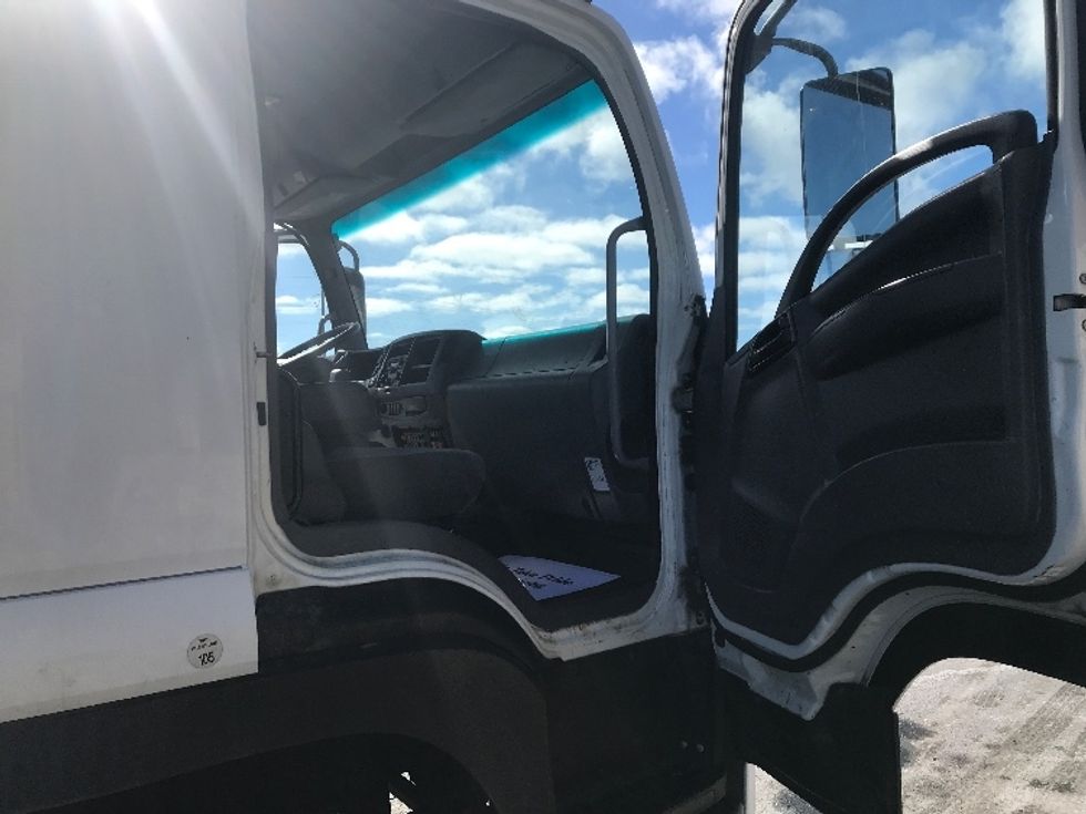 Medium Duty Box Truck-Light and Medium Duty Trucks-Isuzu-2018-FTR-Rothschild-WI-188,780\n\t\tmiles-$ 40,000 - Image 20