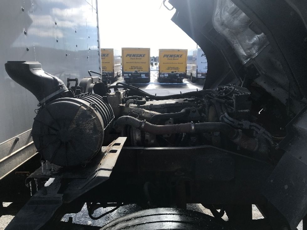 Medium Duty Box Truck-Light and Medium Duty Trucks-Isuzu-2018-FTR-Rothschild-WI-188,780\n\t\tmiles-$ 40,000 - Image 23