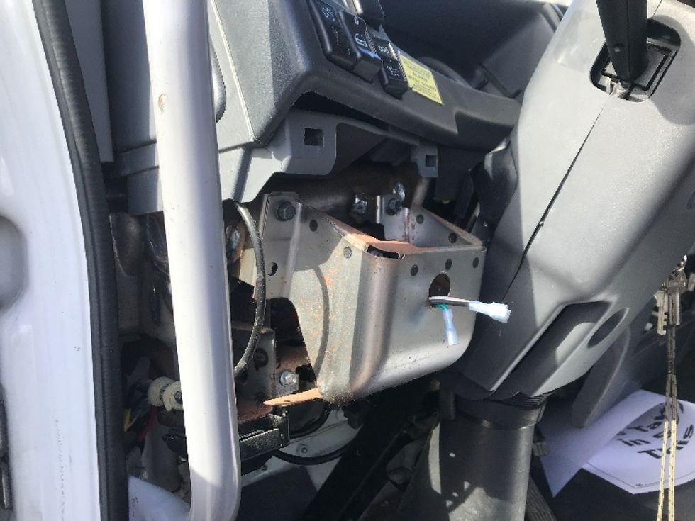 Medium Duty Box Truck-Light and Medium Duty Trucks-Isuzu-2018-FTR-Rothschild-WI-188,780\n\t\tmiles-$ 40,000 - Image 29