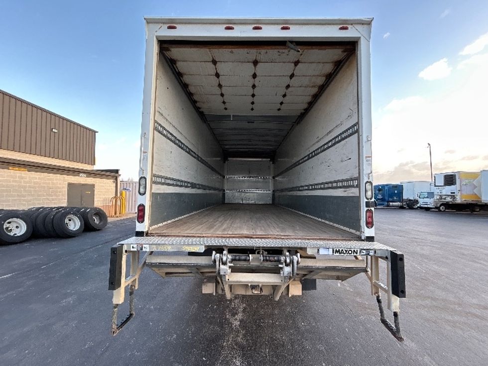 Medium Duty Box Truck-Light and Medium Duty Trucks-Isuzu-2018-FTR-Springfield-MO-152,405\n\t\tmiles-$ 40,500 - Image 8