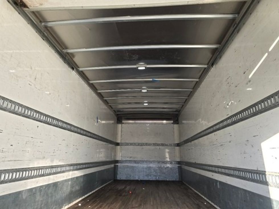 Medium Duty Box Truck-Light and Medium Duty Trucks-Isuzu-2018-FTR-Springfield-MO-156,126\n\t\tmiles-$ 42,000 - Image 7