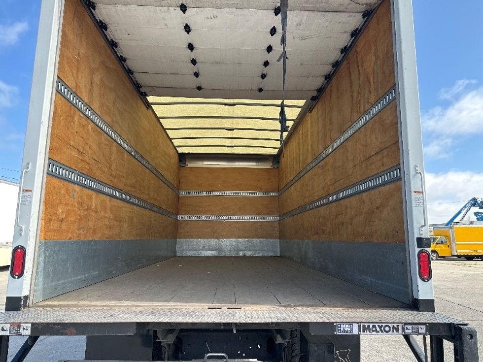 Medium Duty Box Truck-Light and Medium Duty Trucks-Isuzu-2018-FTR-West Sacramento-CA-114,151\n\t\tmiles-$ 46,250 - Image 8