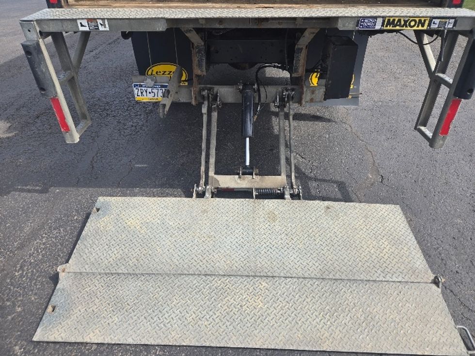 Medium Duty Box Truck-Light and Medium Duty Trucks-Isuzu-2018-FTR-White Deer-PA-110,726\n\t\tmiles-$ 43,750 - Image 10