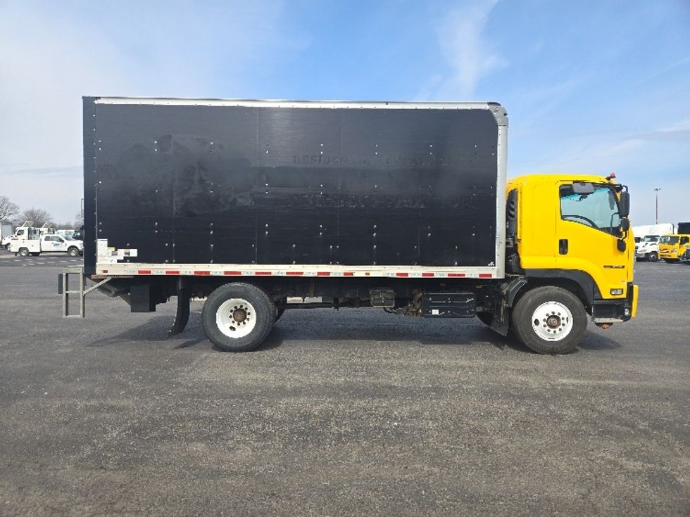 Medium Duty Box Truck-Light and Medium Duty Trucks-Isuzu-2018-FTR-White Deer-PA-110,726\n\t\tmiles-$ 43,750 - Image 15