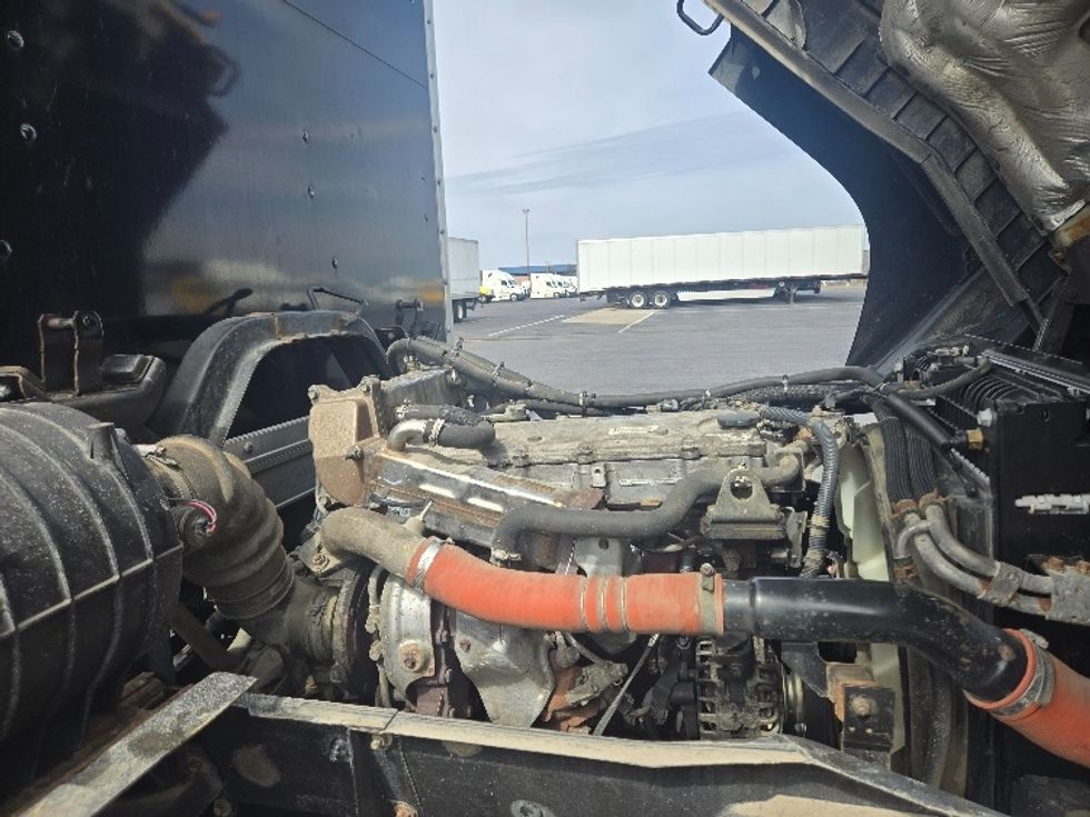 Medium Duty Box Truck-Light and Medium Duty Trucks-Isuzu-2018-FTR-White Deer-PA-110,726\n\t\tmiles-$ 43,750 - Image 23