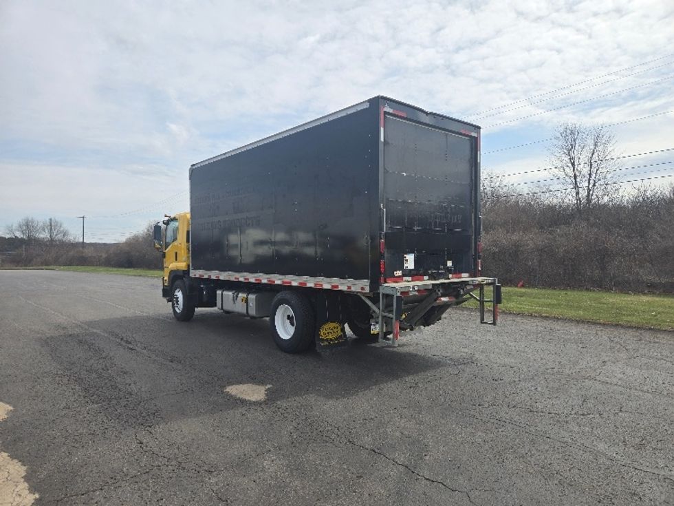 Medium Duty Box Truck-Light and Medium Duty Trucks-Isuzu-2018-FTR-White Deer-PA-110,726\n\t\tmiles-$ 43,750 - Image 6
