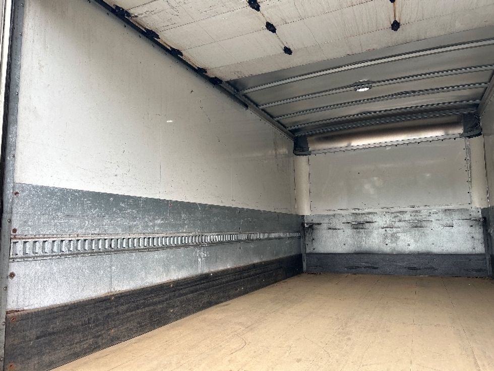 Medium Duty Box Truck-Light and Medium Duty Trucks-Isuzu-2018-NQR-Braintree-MA-63,706\n\t\tmiles-$ 40,250 - Image 11