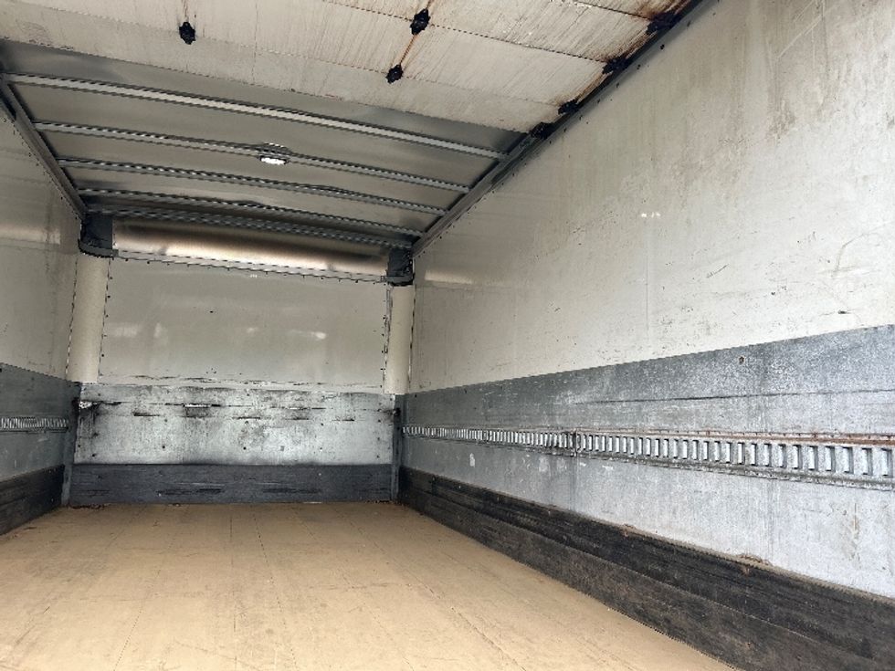 Medium Duty Box Truck-Light and Medium Duty Trucks-Isuzu-2018-NQR-Braintree-MA-63,706\n\t\tmiles-$ 40,250 - Image 12