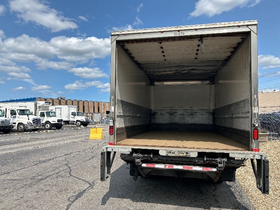 Medium Duty Box Truck-Light and Medium Duty Trucks-Isuzu-2018-NQR-Braintree-MA-63,706\n\t\tmiles-$ 40,250 - Image 8