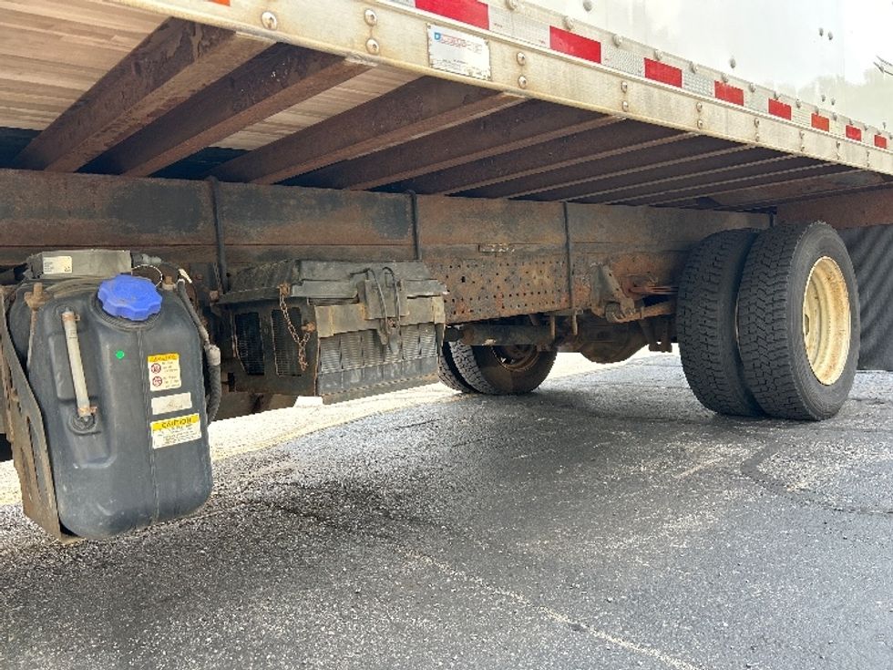 Medium Duty Box Truck-Light and Medium Duty Trucks-Isuzu-2018-NQR-Braintree-MA-84,364\n\t\tmiles-$ 38,750 - Image 5
