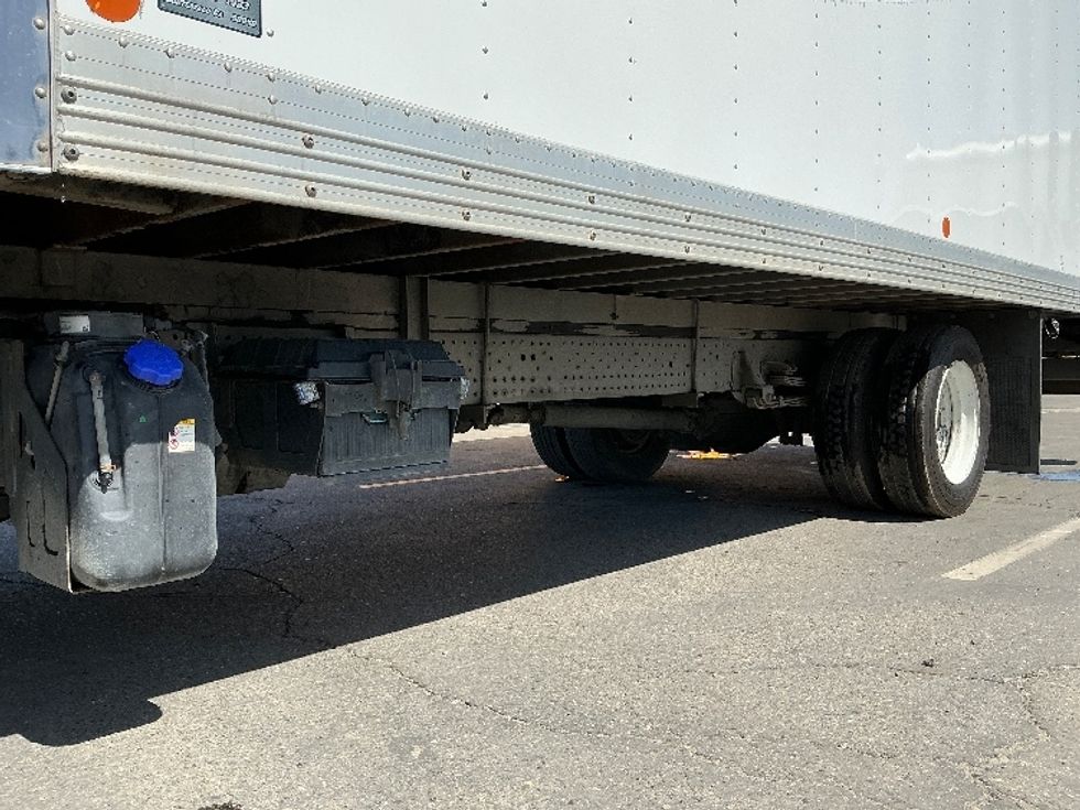 Medium Duty Box Truck-Light and Medium Duty Trucks-Isuzu-2018-NQR-Fresno-CA-294,058\n\t\tmiles-$ 12,750 - Image 5