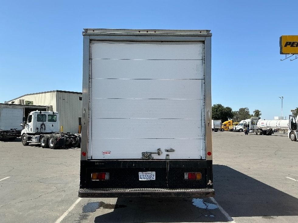 Medium Duty Box Truck-Light and Medium Duty Trucks-Isuzu-2018-NQR-Fresno-CA-294,058\n\t\tmiles-$ 12,750 - Image 7
