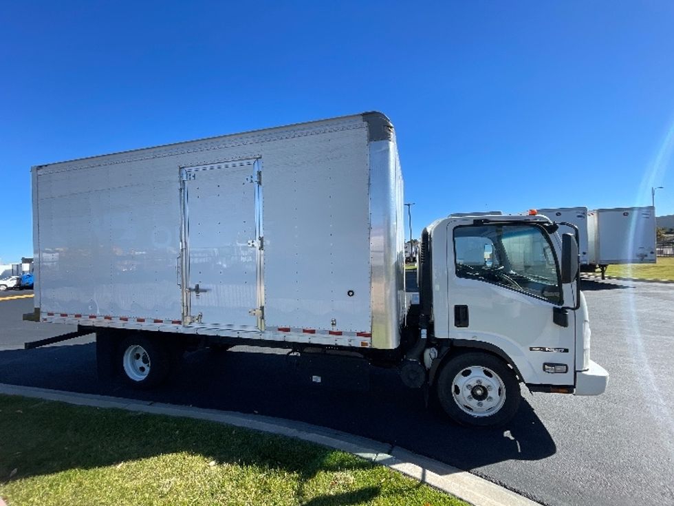 Medium Duty Box Truck-Light and Medium Duty Trucks-Isuzu-2018-NQR-Greeley-CO-109,777\n\t\tmiles-$ 38,750 - Image 15
