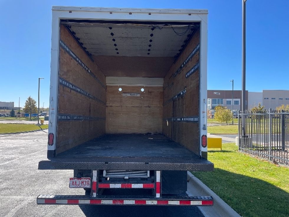 Medium Duty Box Truck-Light and Medium Duty Trucks-Isuzu-2018-NQR-Greeley-CO-109,777\n\t\tmiles-$ 38,750 - Image 8