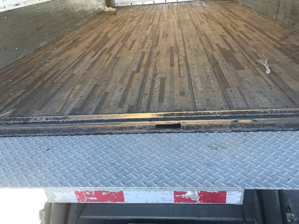 Medium Duty Box Truck-Light and Medium Duty Trucks-Isuzu-2018-NQR-Torrance-CA-123,580\n\t\tmiles-$ 44,250 - Image 10