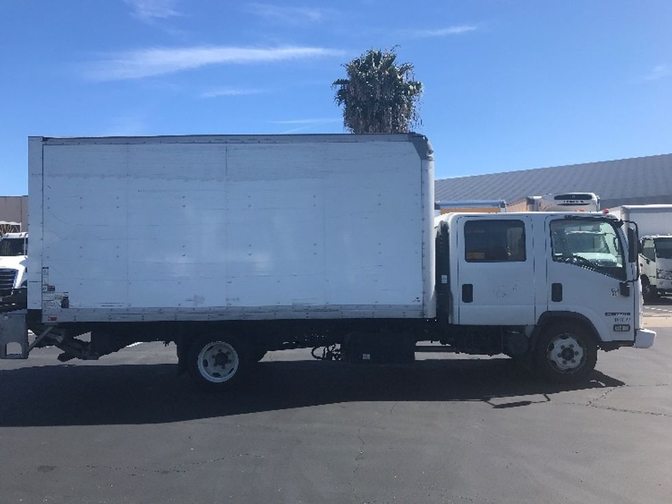 Medium Duty Box Truck-Light and Medium Duty Trucks-Isuzu-2018-NQR-Torrance-CA-123,580\n\t\tmiles-$ 44,250 - Image 15