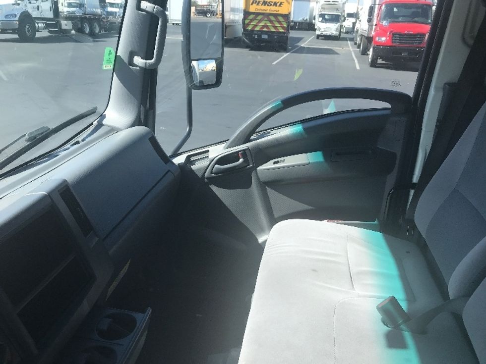 Medium Duty Box Truck-Light and Medium Duty Trucks-Isuzu-2018-NQR-Torrance-CA-123,580\n\t\tmiles-$ 44,250 - Image 19