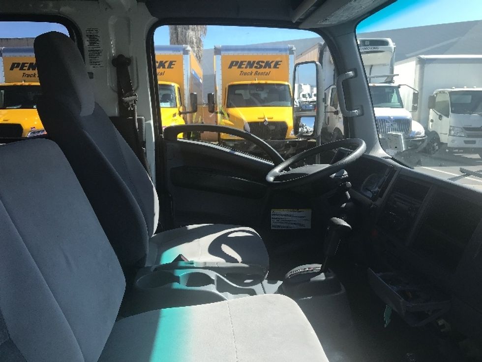 Medium Duty Box Truck-Light and Medium Duty Trucks-Isuzu-2018-NQR-Torrance-CA-123,580\n\t\tmiles-$ 44,250 - Image 22