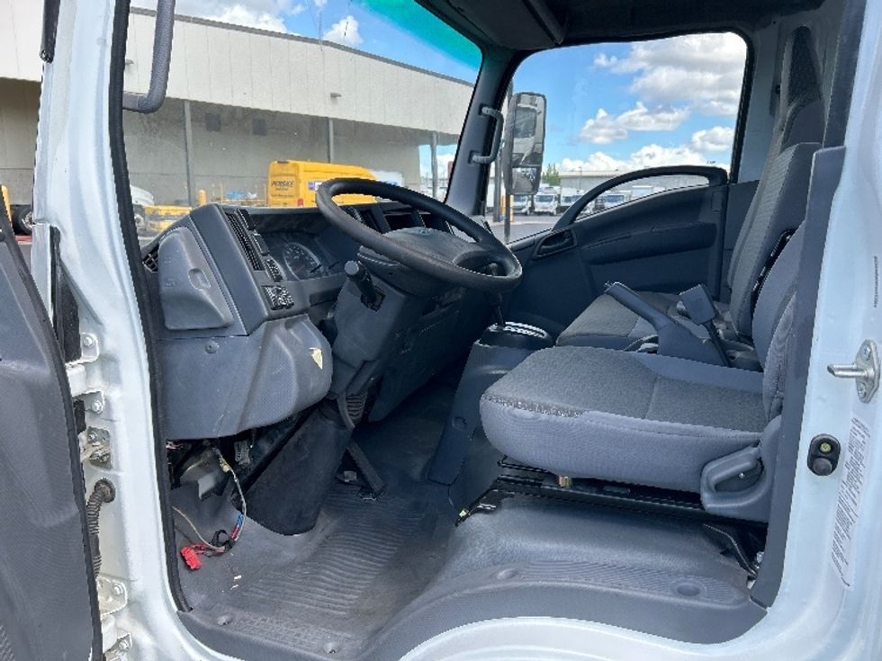 Medium Duty Box Truck-Light and Medium Duty Trucks-Isuzu-2018-NQR-Torrance-CA-200,936\n\t\tmiles-$ 28,000 - Image 16