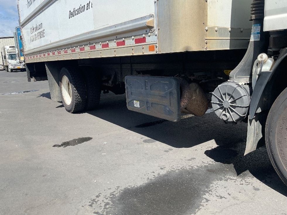 Medium Duty Box Truck-Light and Medium Duty Trucks-Isuzu-2018-NQR-Torrance-CA-65,605\n\t\tmiles-$ 44,750 - Image 14