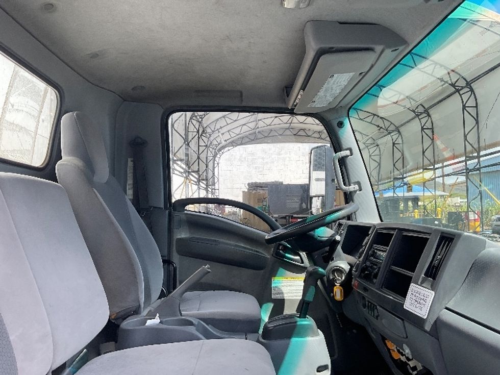 Medium Duty Box Truck-Light and Medium Duty Trucks-Isuzu-2018-NQR-Torrance-CA-65,605\n\t\tmiles-$ 44,750 - Image 22