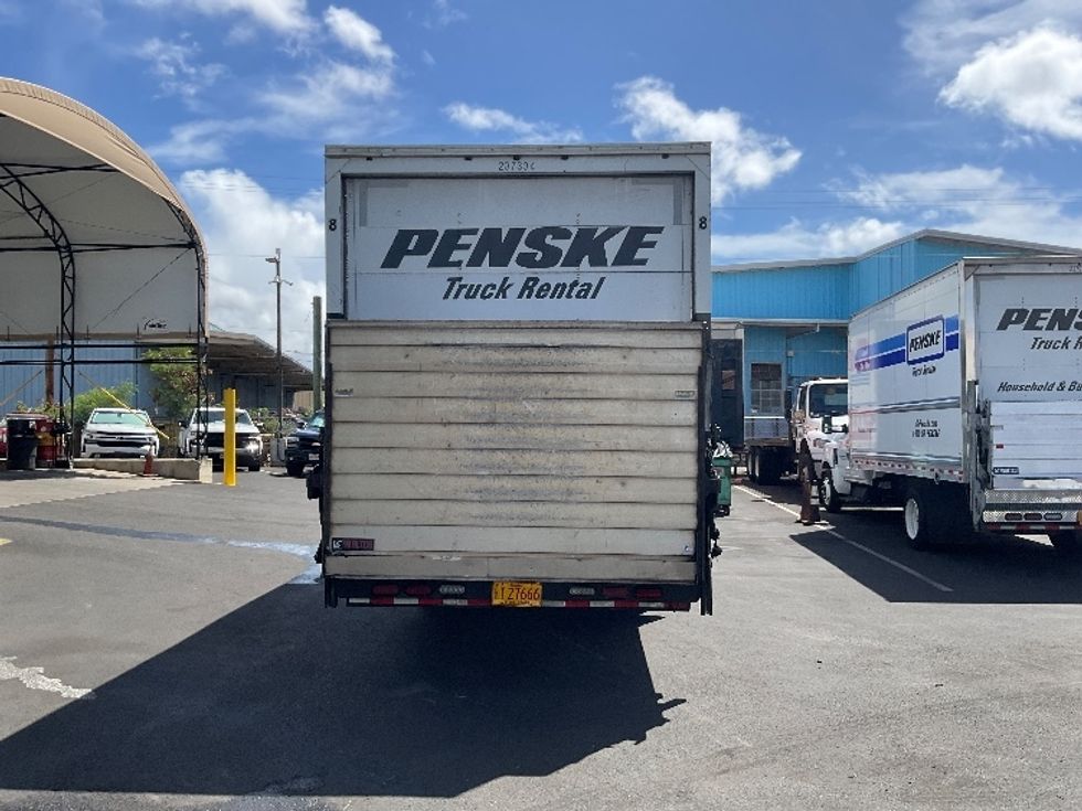 Medium Duty Box Truck-Light and Medium Duty Trucks-Isuzu-2018-NQR-Torrance-CA-65,605\n\t\tmiles-$ 44,750 - Image 7