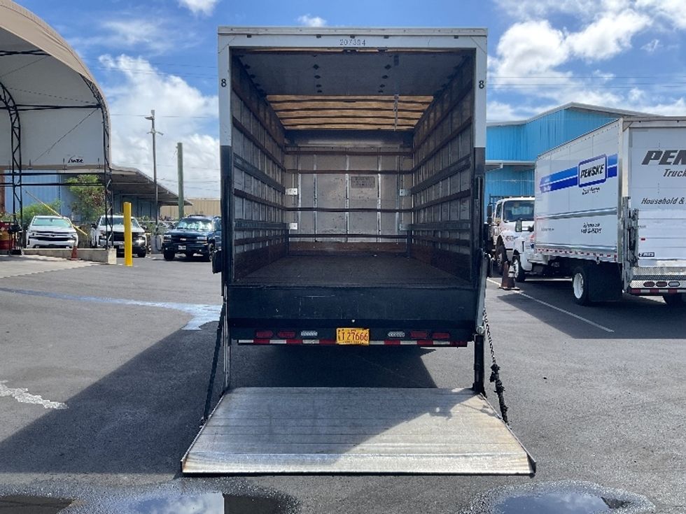 Medium Duty Box Truck-Light and Medium Duty Trucks-Isuzu-2018-NQR-Torrance-CA-65,605\n\t\tmiles-$ 44,750 - Image 9