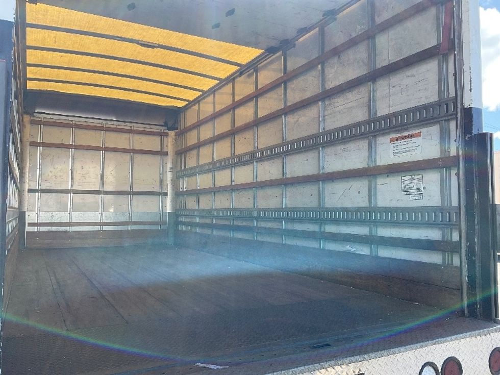 Medium Duty Box Truck-Light and Medium Duty Trucks-Isuzu-2018-NQR-Torrance-CA-86,882\n\t\tmiles-$ 44,000 - Image 12