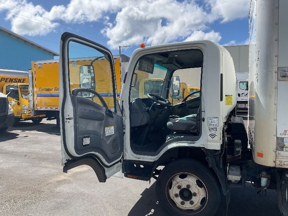 Medium Duty Box Truck-Light and Medium Duty Trucks-Isuzu-2018-NQR-Torrance-CA-86,882\n\t\tmiles-$ 44,000 - Image 16