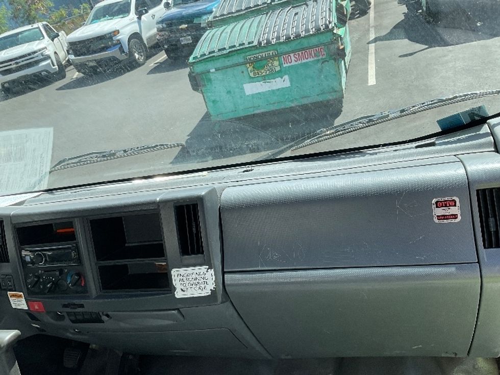 Medium Duty Box Truck-Light and Medium Duty Trucks-Isuzu-2018-NQR-Torrance-CA-86,882\n\t\tmiles-$ 44,000 - Image 21