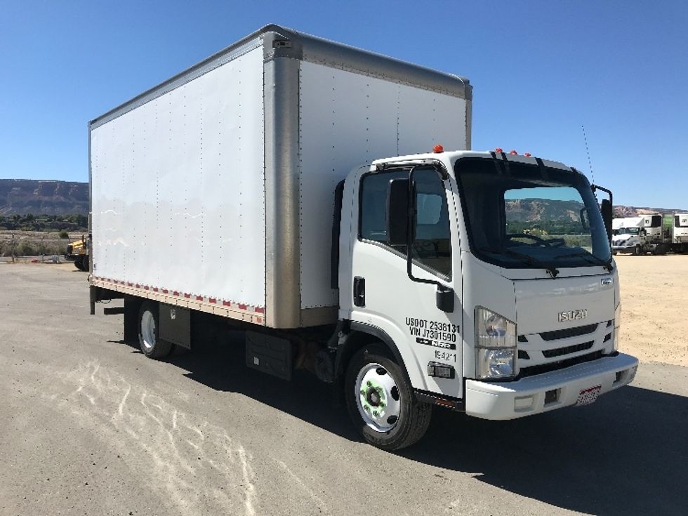 2018 Isuzu NRR Medium Duty Box Truck