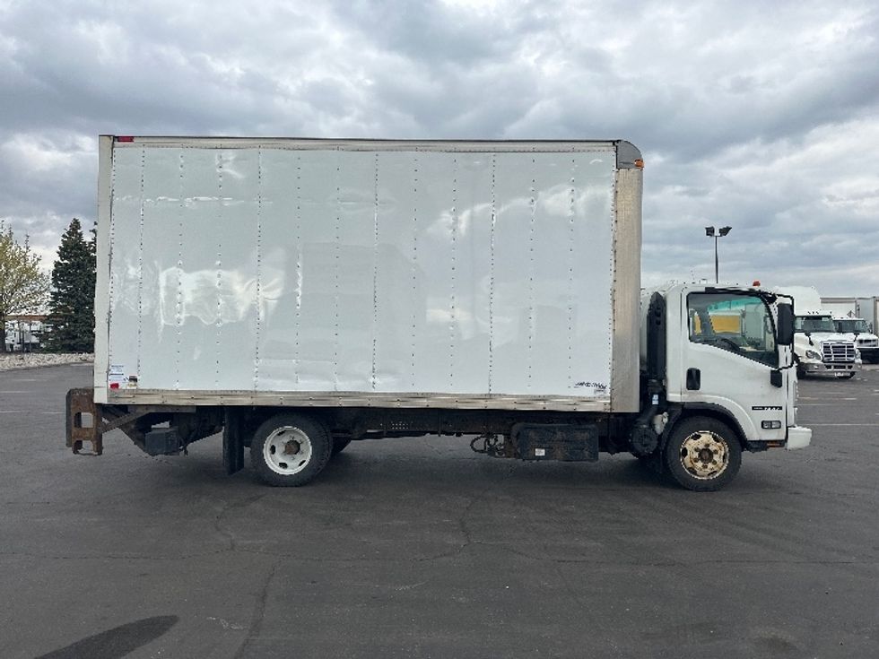 Medium Duty Box Truck-Light and Medium Duty Trucks-Isuzu-2018-NRR-Mississauga-ON-317,504\n\t\tkm-$ 45,750 - Image 15