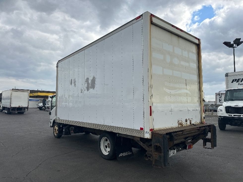 Medium Duty Box Truck-Light and Medium Duty Trucks-Isuzu-2018-NRR-Mississauga-ON-317,504\n\t\tkm-$ 45,750 - Image 6