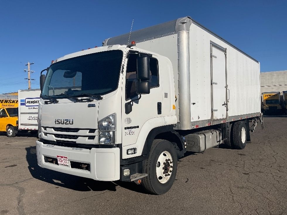 Rush Truck Centers - Chicago Light- And Medium-duty 2019 Isuzu FTR Medium Duty Box Truck