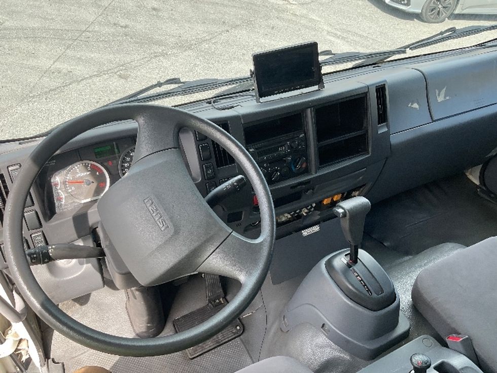 Medium Duty Box Truck-Light and Medium Duty Trucks-Isuzu-2019-FTR-Dayton-NJ-141,637\n\t\tmiles-$ 44,250 - Image 18
