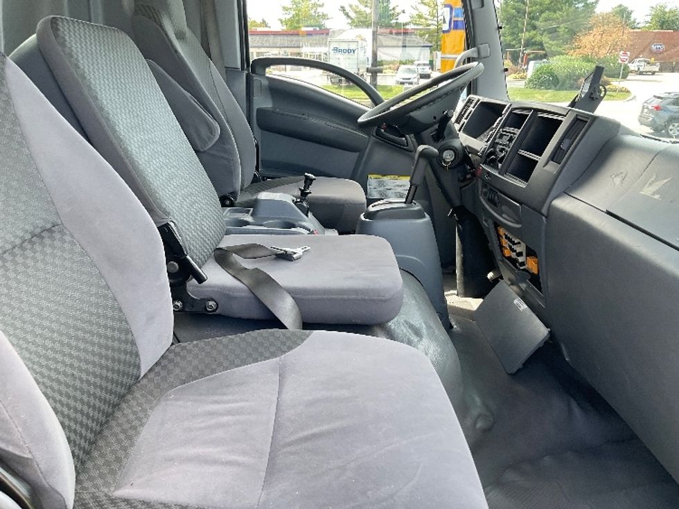 Medium Duty Box Truck-Light and Medium Duty Trucks-Isuzu-2019-FTR-Dayton-NJ-141,637\n\t\tmiles-$ 44,250 - Image 22
