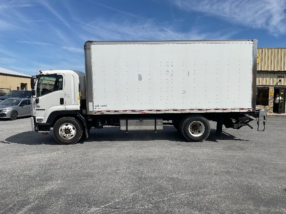 Medium Duty Box Truck-Light and Medium Duty Trucks-Isuzu-2019-FTR-Dayton-NJ-141,637\n\t\tmiles-$ 44,250 - Image 4