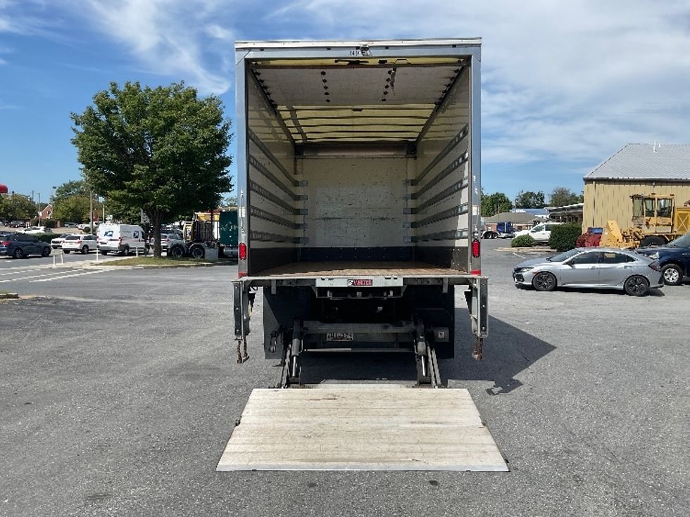Medium Duty Box Truck-Light and Medium Duty Trucks-Isuzu-2019-FTR-Dayton-NJ-141,637\n\t\tmiles-$ 44,250 - Image 9