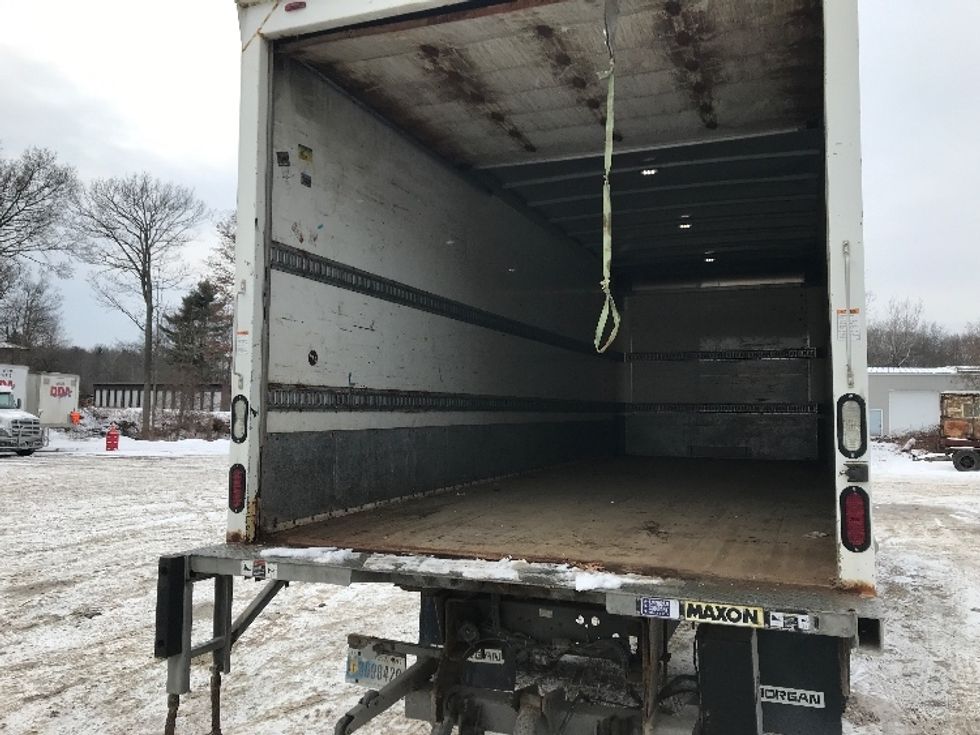 Medium Duty Box Truck-Light and Medium Duty Trucks-Isuzu-2019-FTR-Essex Junction-VT-139,940\n\t\tmiles-$ 54,500 - Image 11