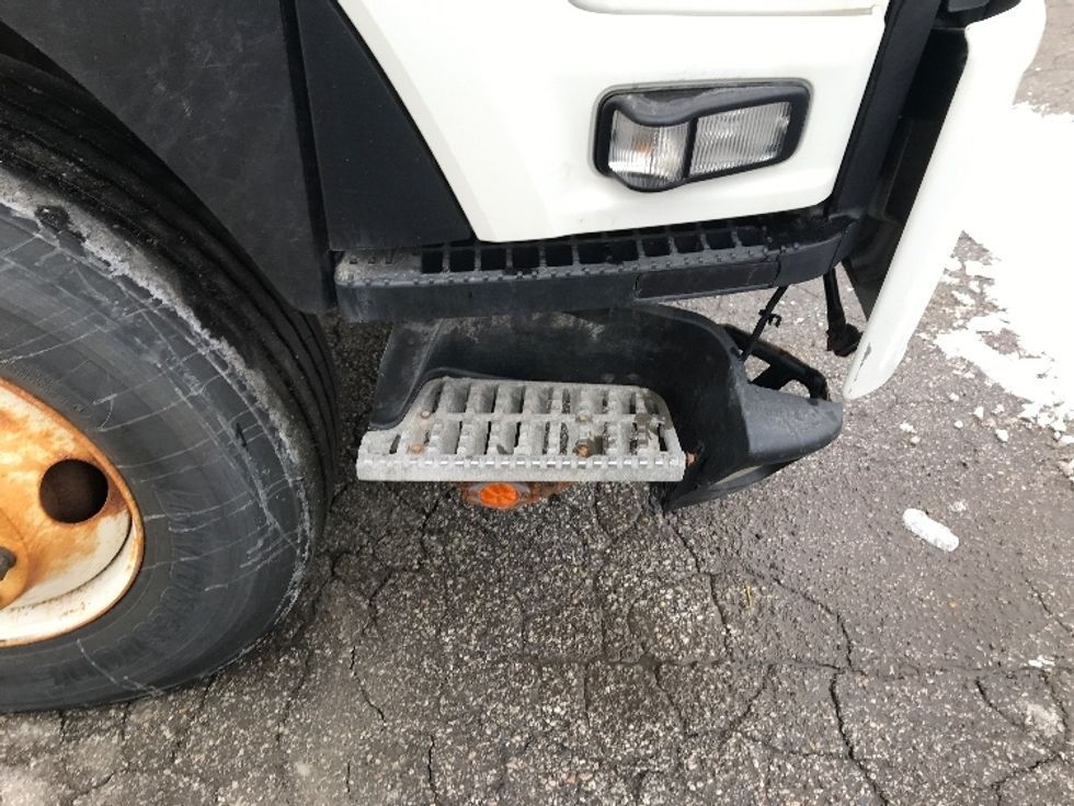 Medium Duty Box Truck-Light and Medium Duty Trucks-Isuzu-2019-FTR-Essex Junction-VT-139,940\n\t\tmiles-$ 54,500 - Image 25