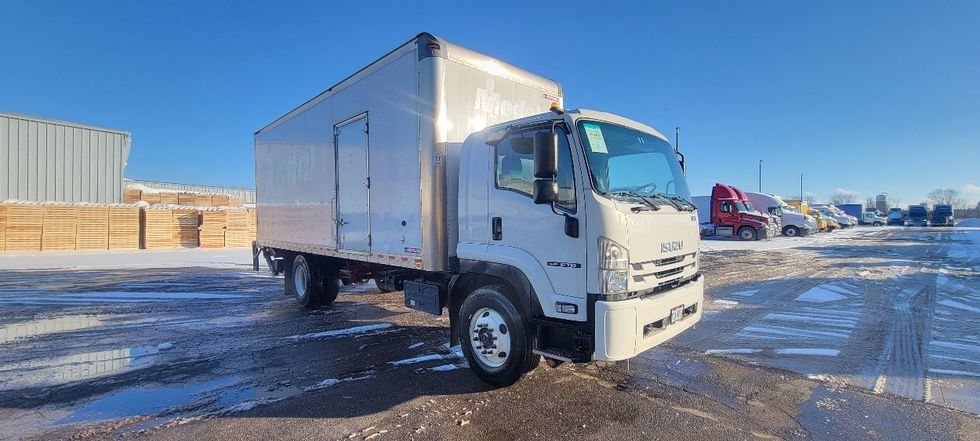 Medium Duty Box Truck-Light and Medium Duty Trucks-Isuzu-2019-FTR-Middlefield-OH-102,151\n\t\tmiles-$ 61,000 - Image 1