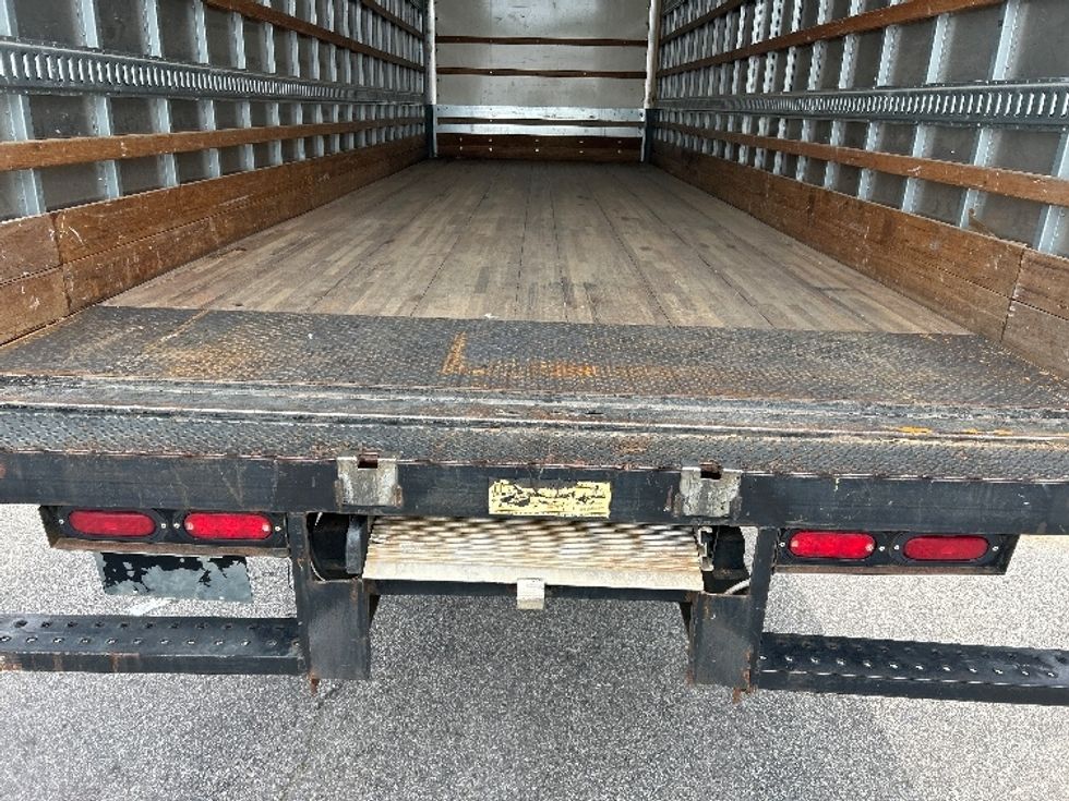 Medium Duty Box Truck-Light and Medium Duty Trucks-Isuzu-2019-FTR-Pell City-AL-128,379\n\t\tmiles-$ 45,750 - Image 10