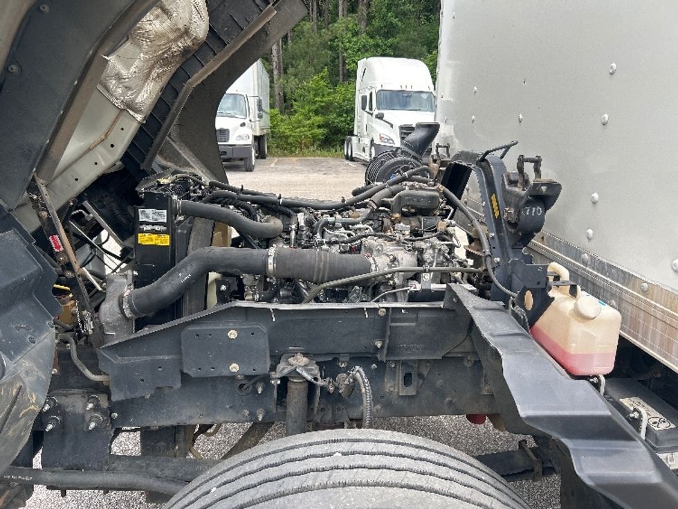 Medium Duty Box Truck-Light and Medium Duty Trucks-Isuzu-2019-FTR-Pell City-AL-128,379\n\t\tmiles-$ 45,750 - Image 24