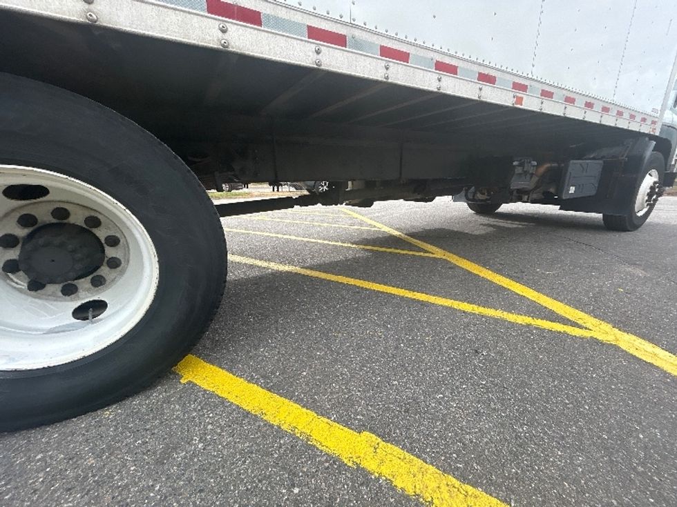 Medium Duty Box Truck-Light and Medium Duty Trucks-Isuzu-2019-FTR-Prince George-VA-180,538\n\t\tmiles-$ 48,750 - Image 14