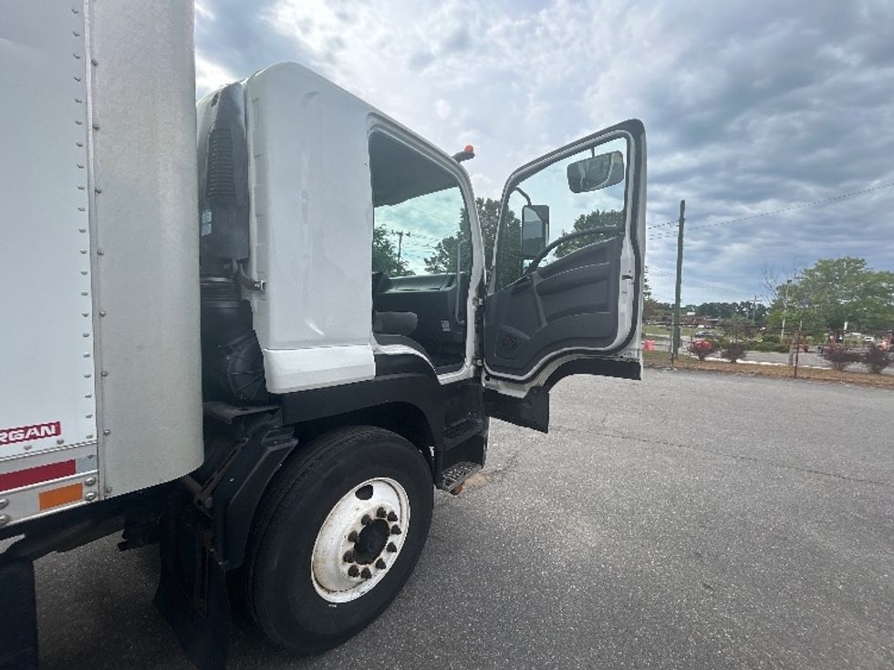 Medium Duty Box Truck-Light and Medium Duty Trucks-Isuzu-2019-FTR-Prince George-VA-180,538\n\t\tmiles-$ 48,750 - Image 20