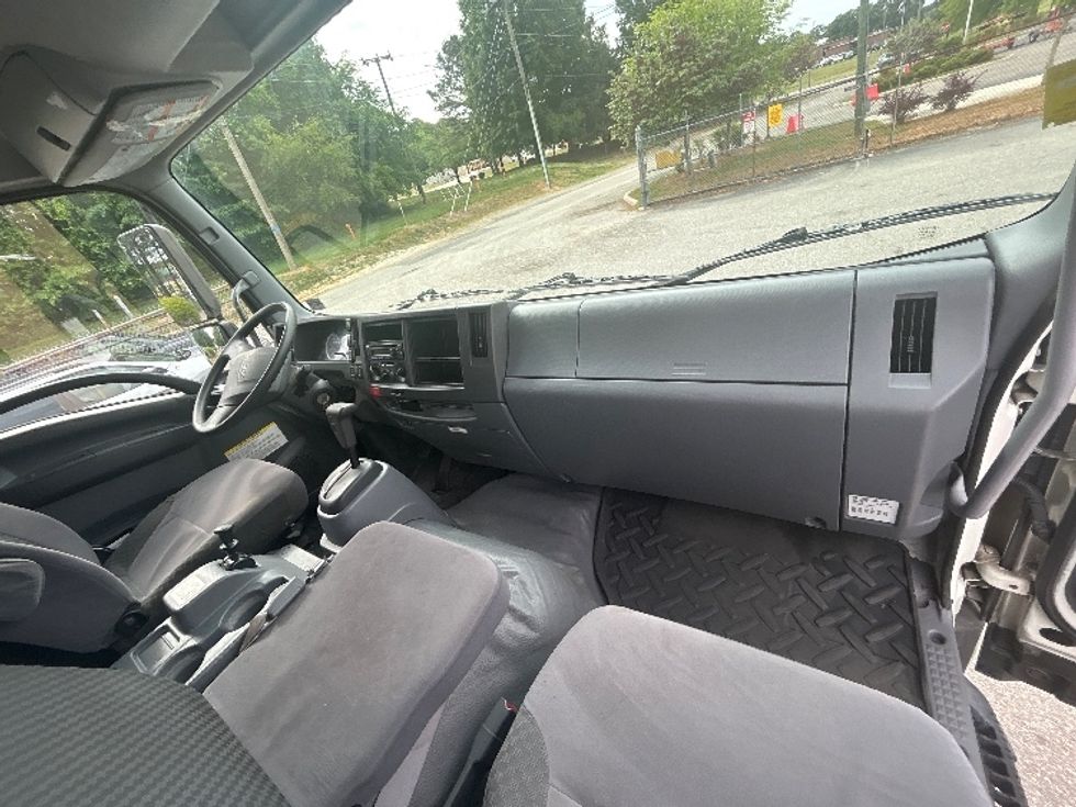 Medium Duty Box Truck-Light and Medium Duty Trucks-Isuzu-2019-FTR-Prince George-VA-180,538\n\t\tmiles-$ 48,750 - Image 21