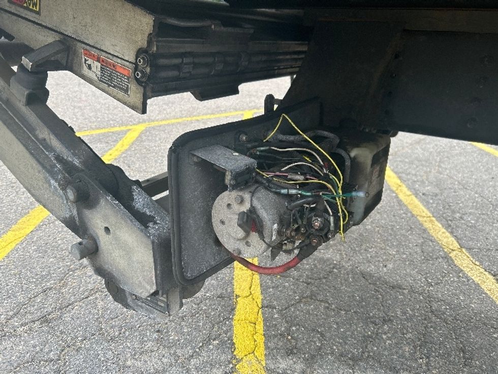 Medium Duty Box Truck-Light and Medium Duty Trucks-Isuzu-2019-FTR-Prince George-VA-180,538\n\t\tmiles-$ 48,750 - Image 26