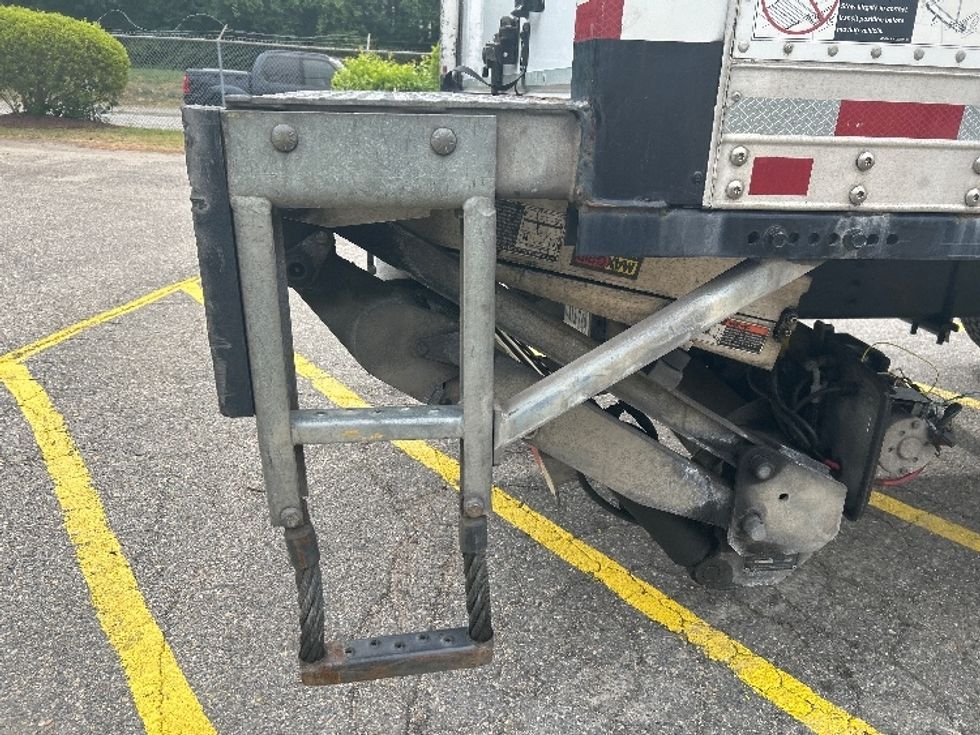 Medium Duty Box Truck-Light and Medium Duty Trucks-Isuzu-2019-FTR-Prince George-VA-180,538\n\t\tmiles-$ 48,750 - Image 30